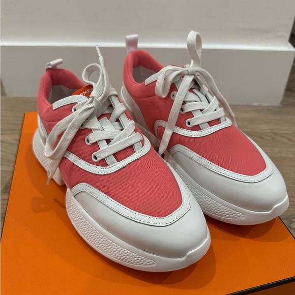 NWT Hermes Giga Sneaker